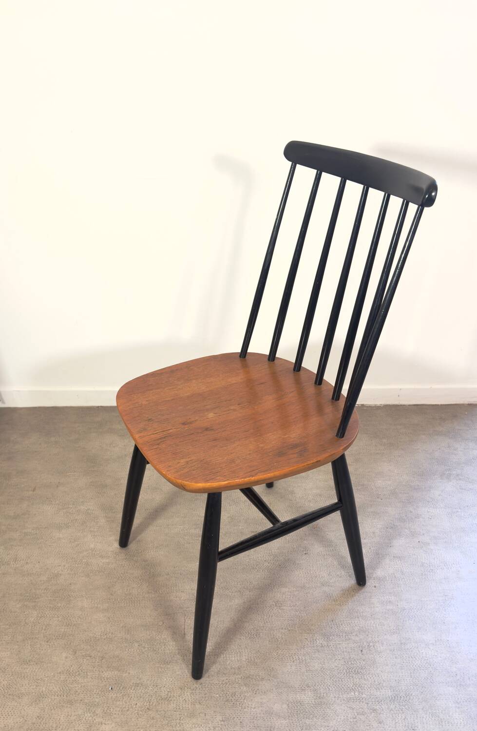 Scandinavian chair