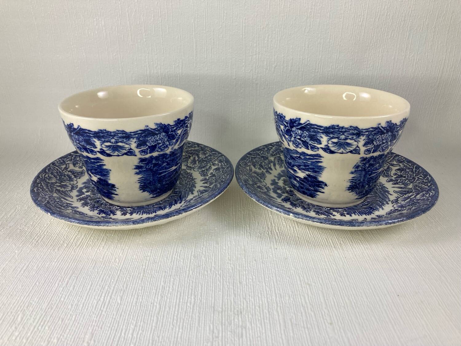 Tasses à thé et Sous-Tasses English Ironstone England bleu