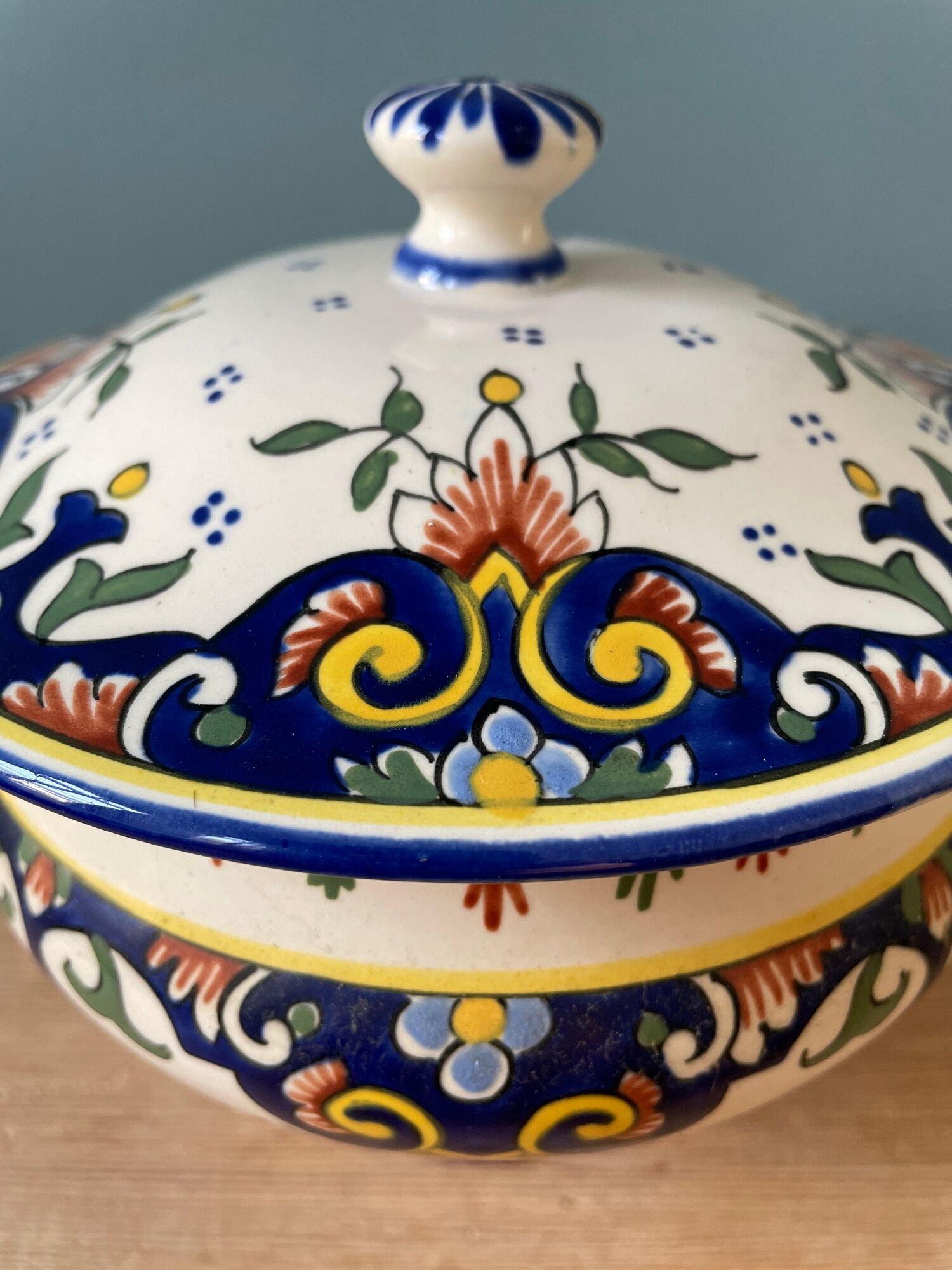 Soup pot in earthenware Vieux Rouen handmade