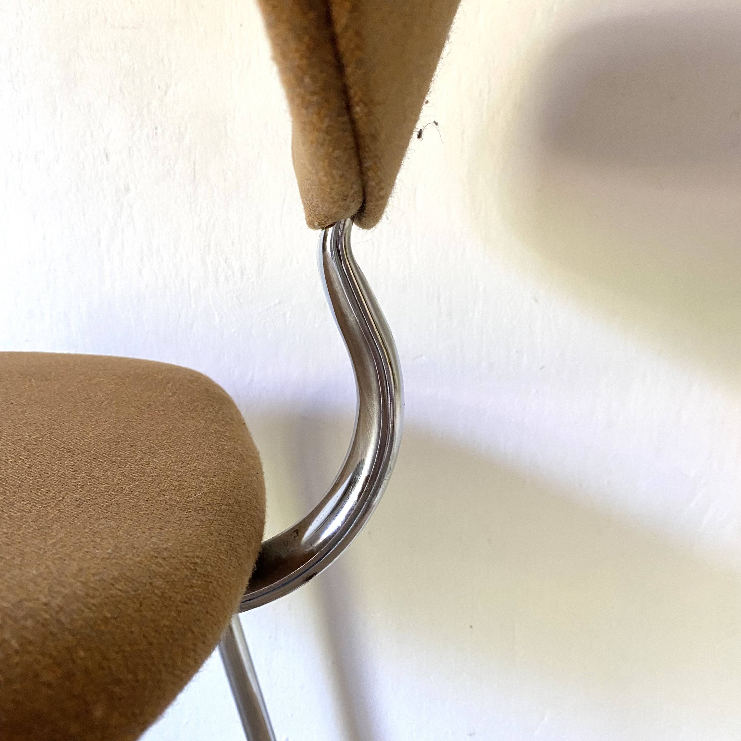 Vintage Strafor n chair