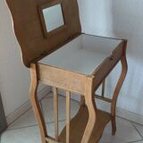 worker or hairdresser