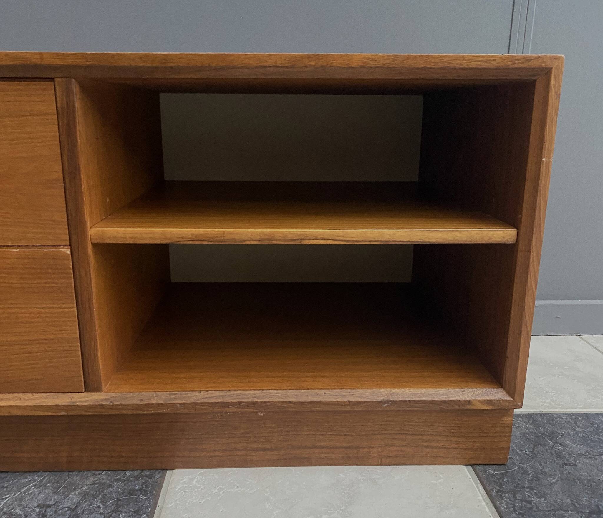 Lowboard / Tv cabinet 1970s