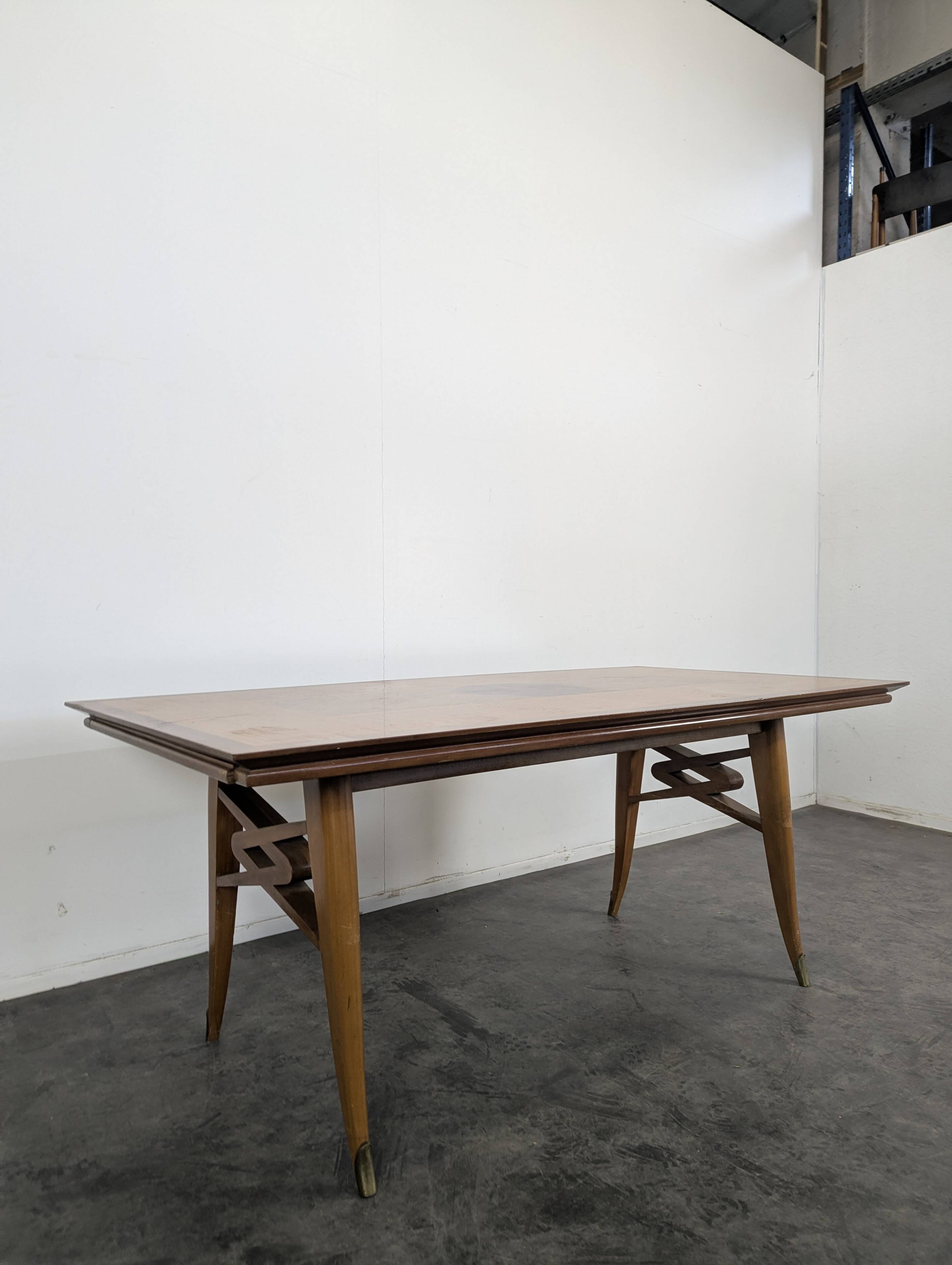 Polyester varnished table from the 1960s.