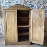 2-door chest of drawers in solid wood with pediment