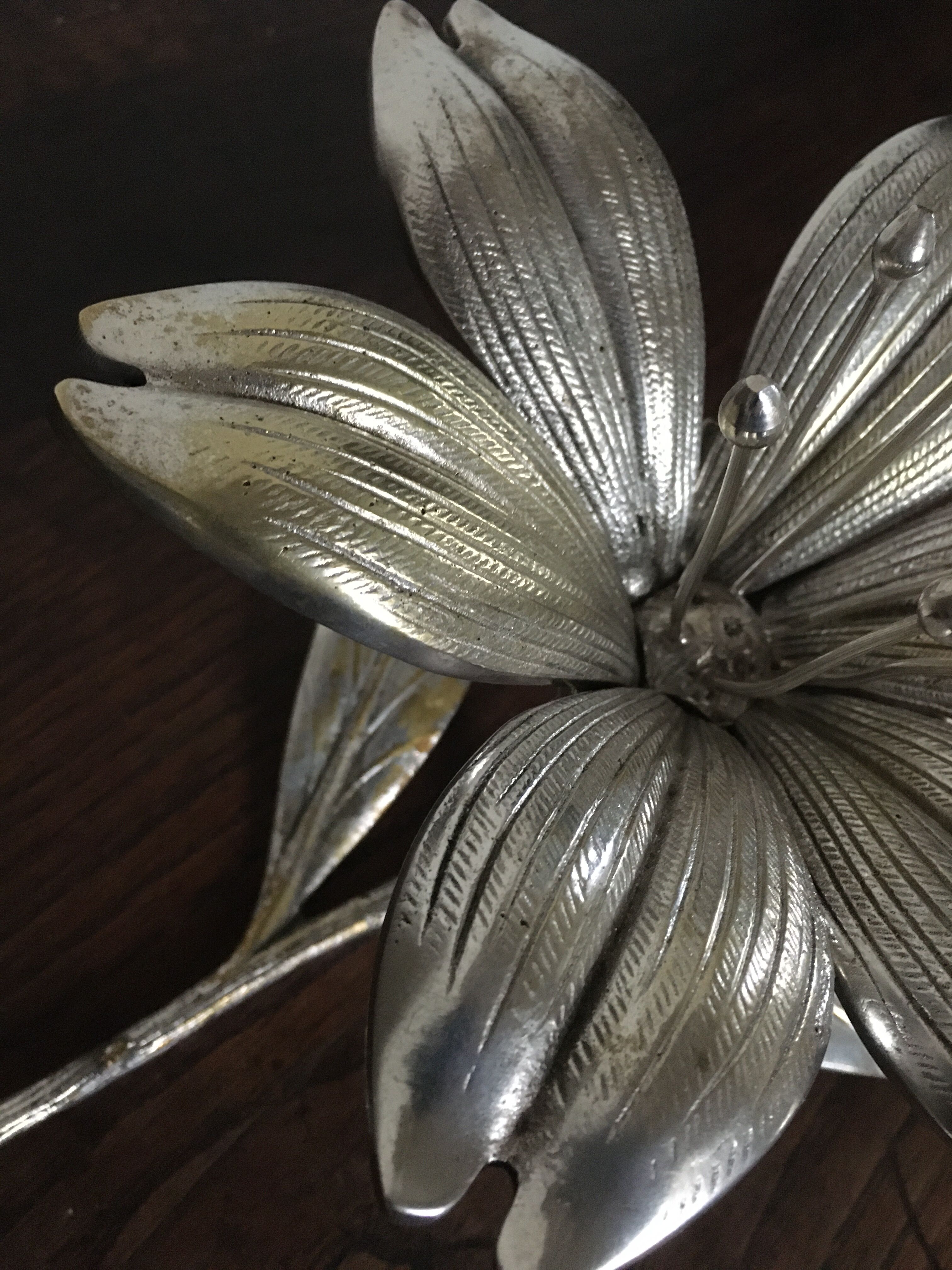 Silver metal flower ashtray