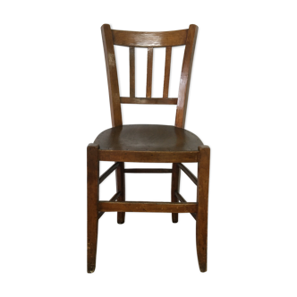 Engraved old sit-down bistro chair