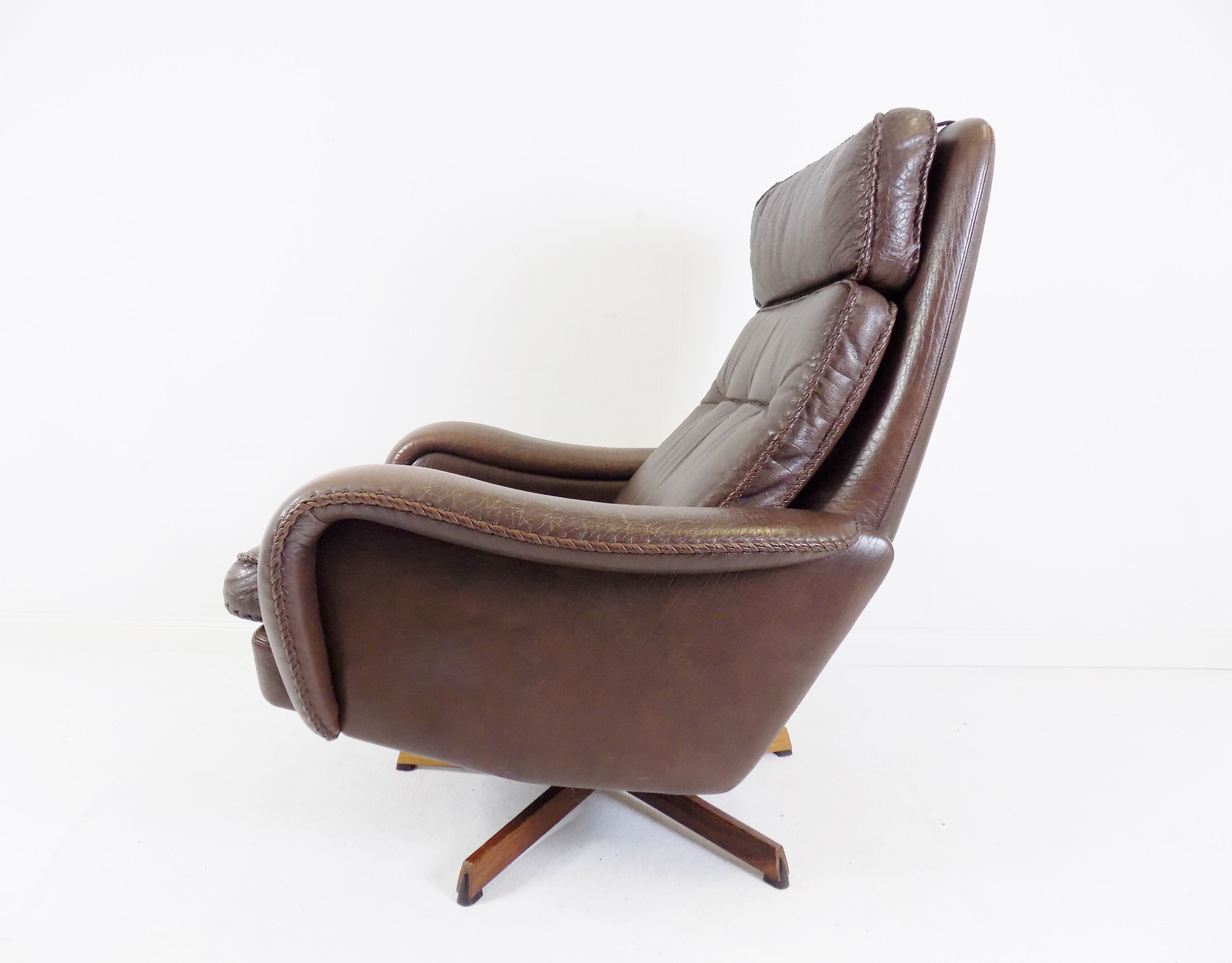 Madsen & Schubell leather armchair with ottoman for Bovenkamp