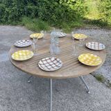 Table ronde en bois de teck et pied central en métal