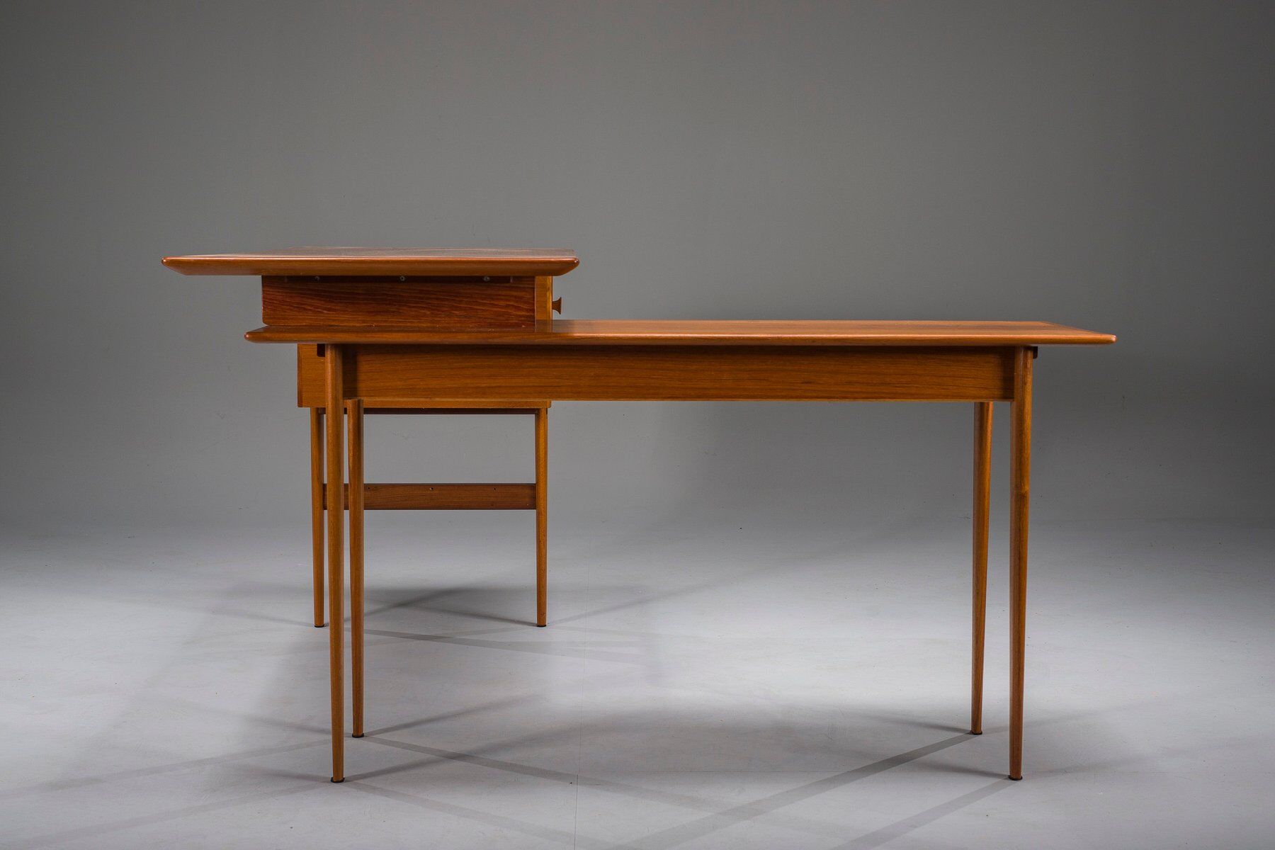 Bureau en teck en L de style mid-century moderne, années 1970