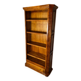 Bibliothèque ouverte en merisier, de style classique français, influence Louis-Philippe, 1950