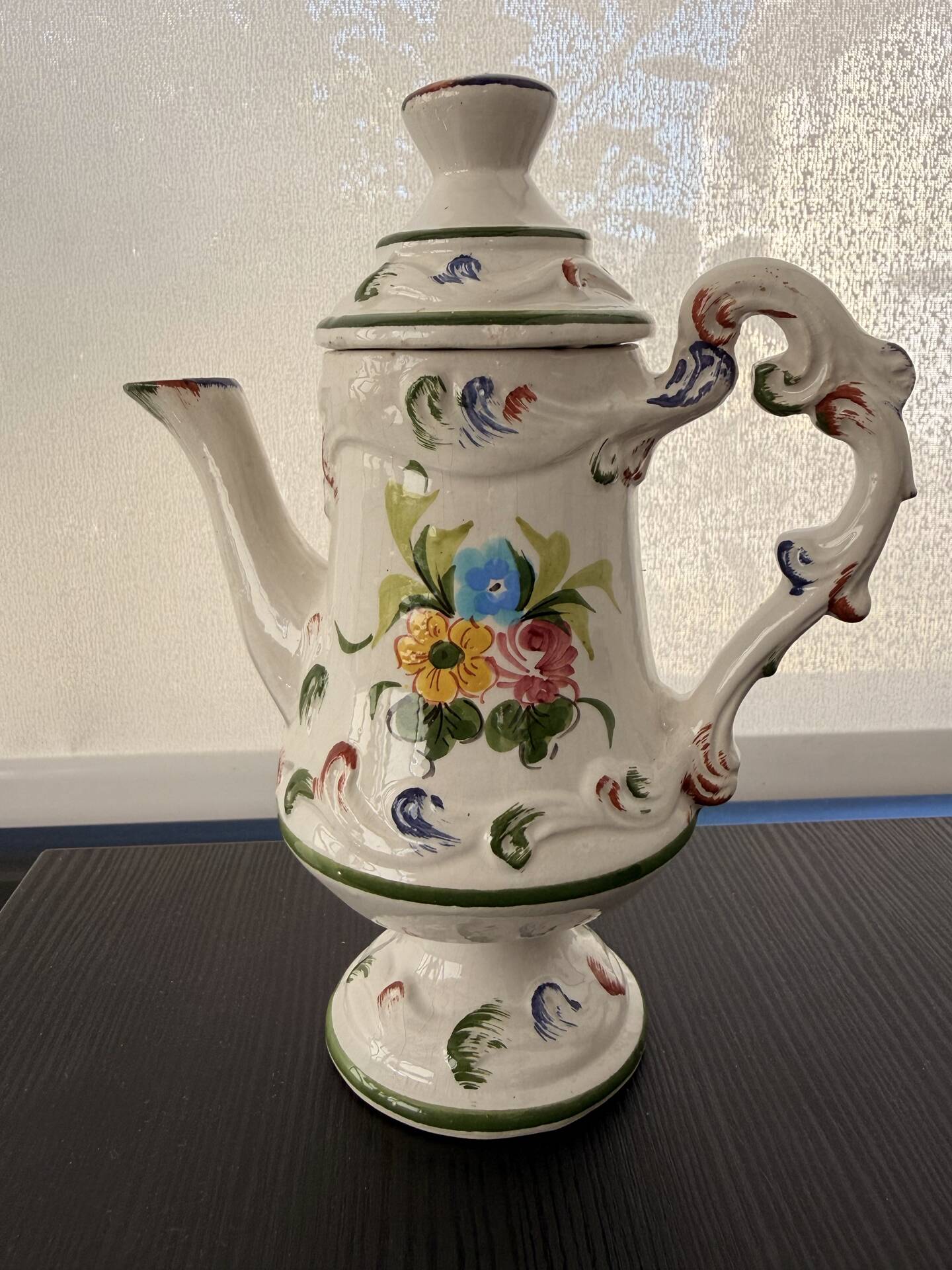 Ceramic teapot