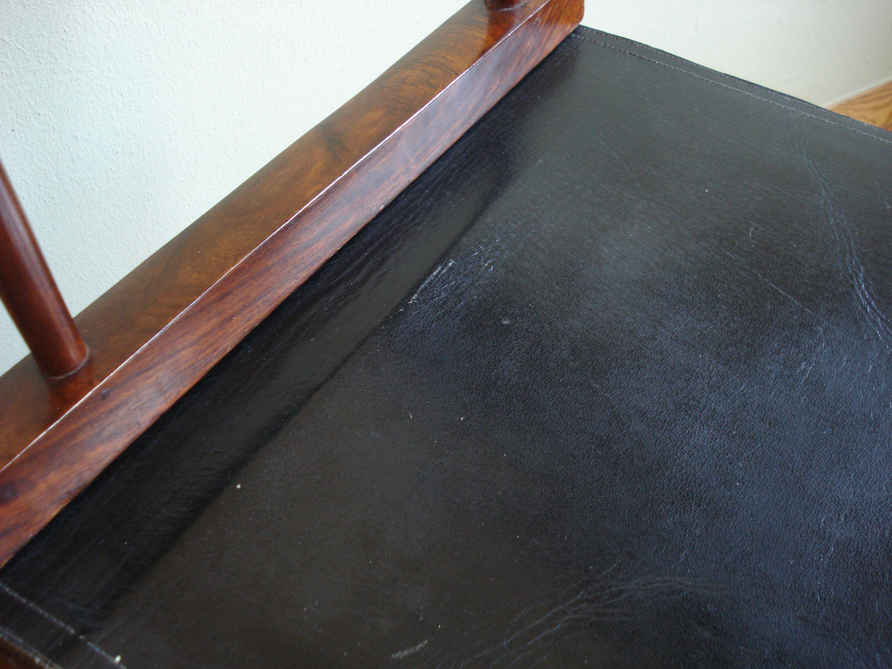 Fauteuil en palissandre par M. Hayat & Bros., Pakistan, années 1970