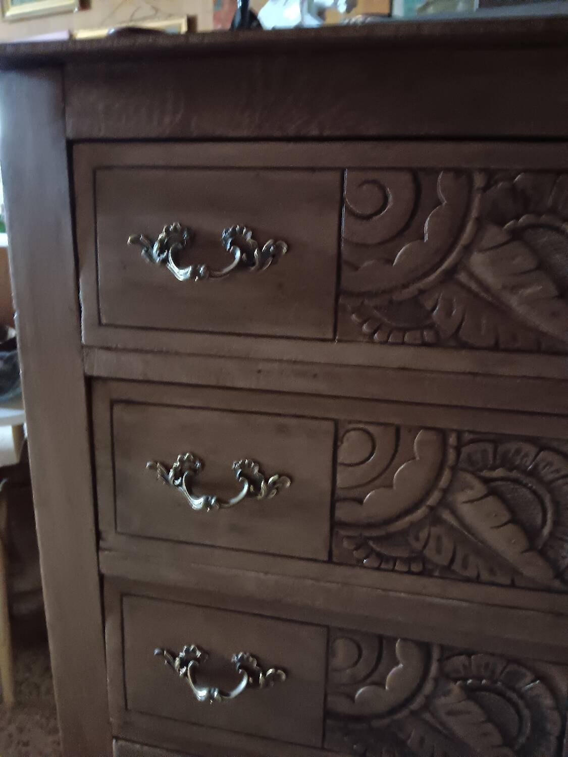 Vintage chest of drawers