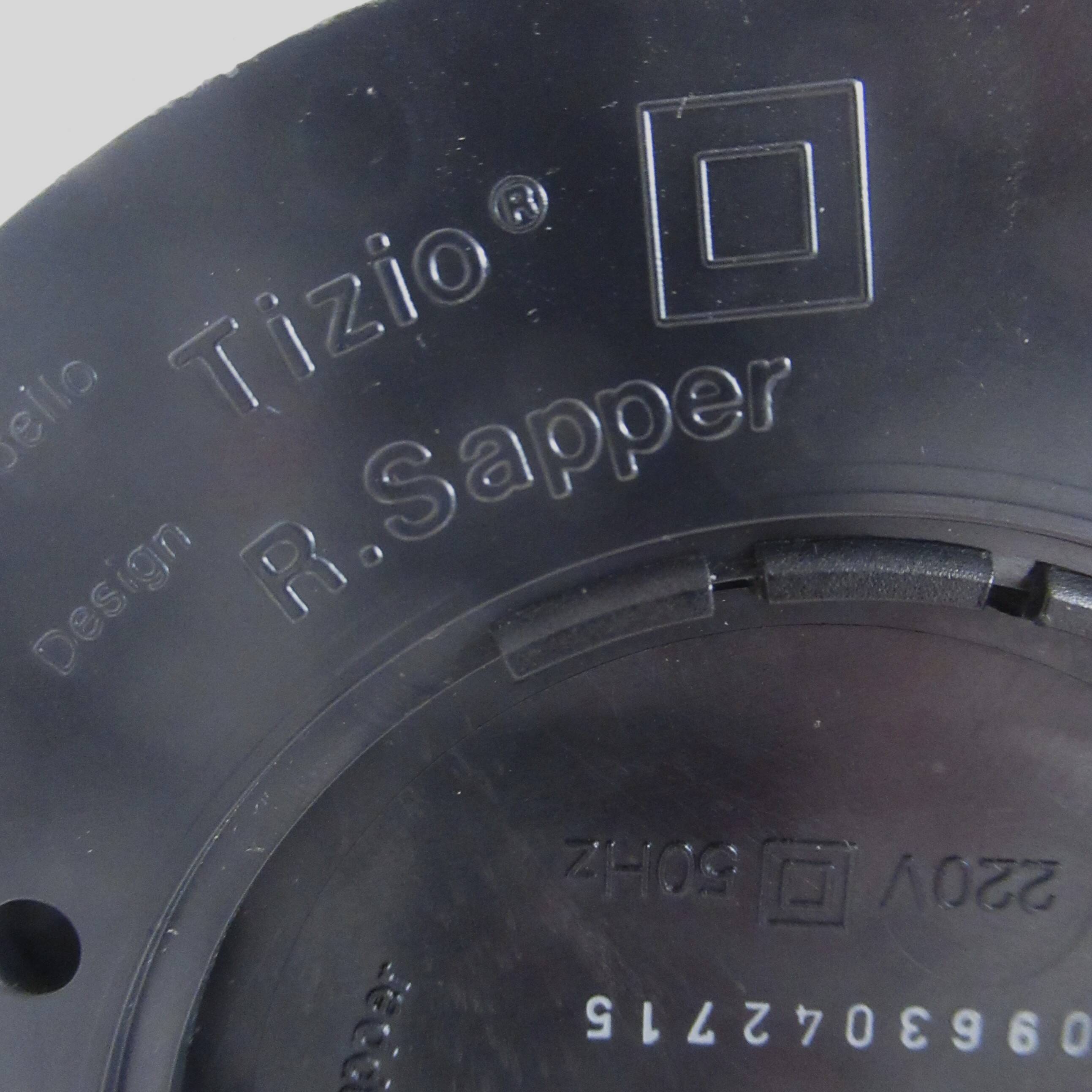 Tizio lamp Richard Sapper Artemide 1972