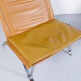 Imposante paire de fauteuils cuir et acier années 60'