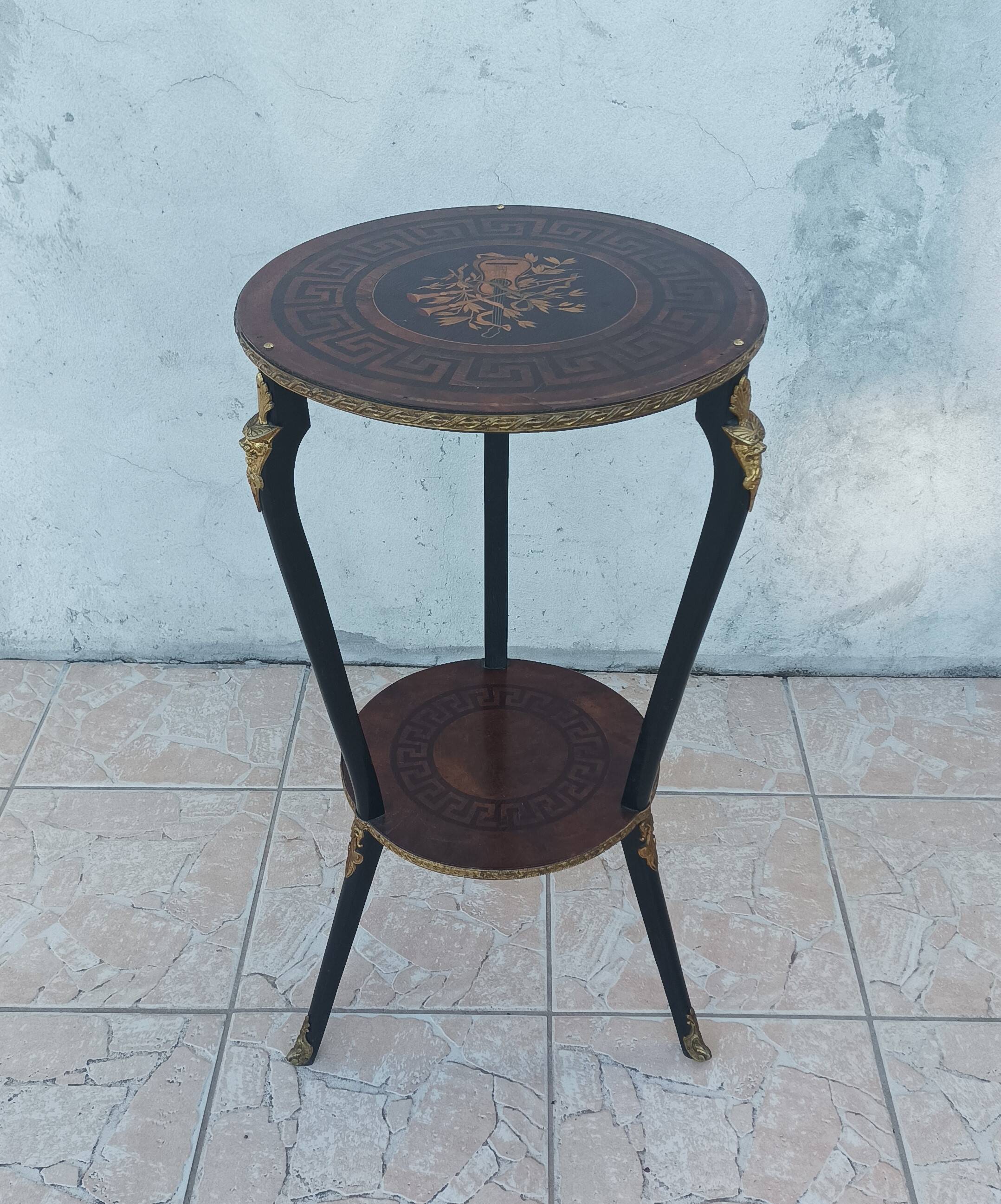 Napoleon III saddle in precious wood marquetry