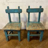 Ancienne paire de chaises d'école petit enfants