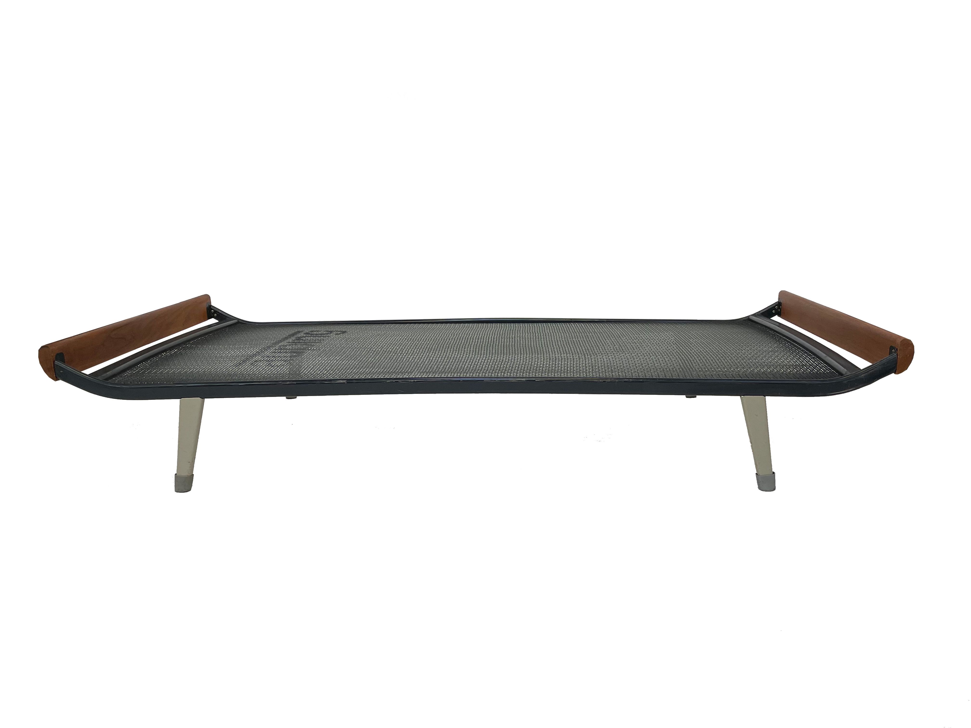 Vintage Meridian Auping Cleopatra metal teak design by Dick Cordemeyer
