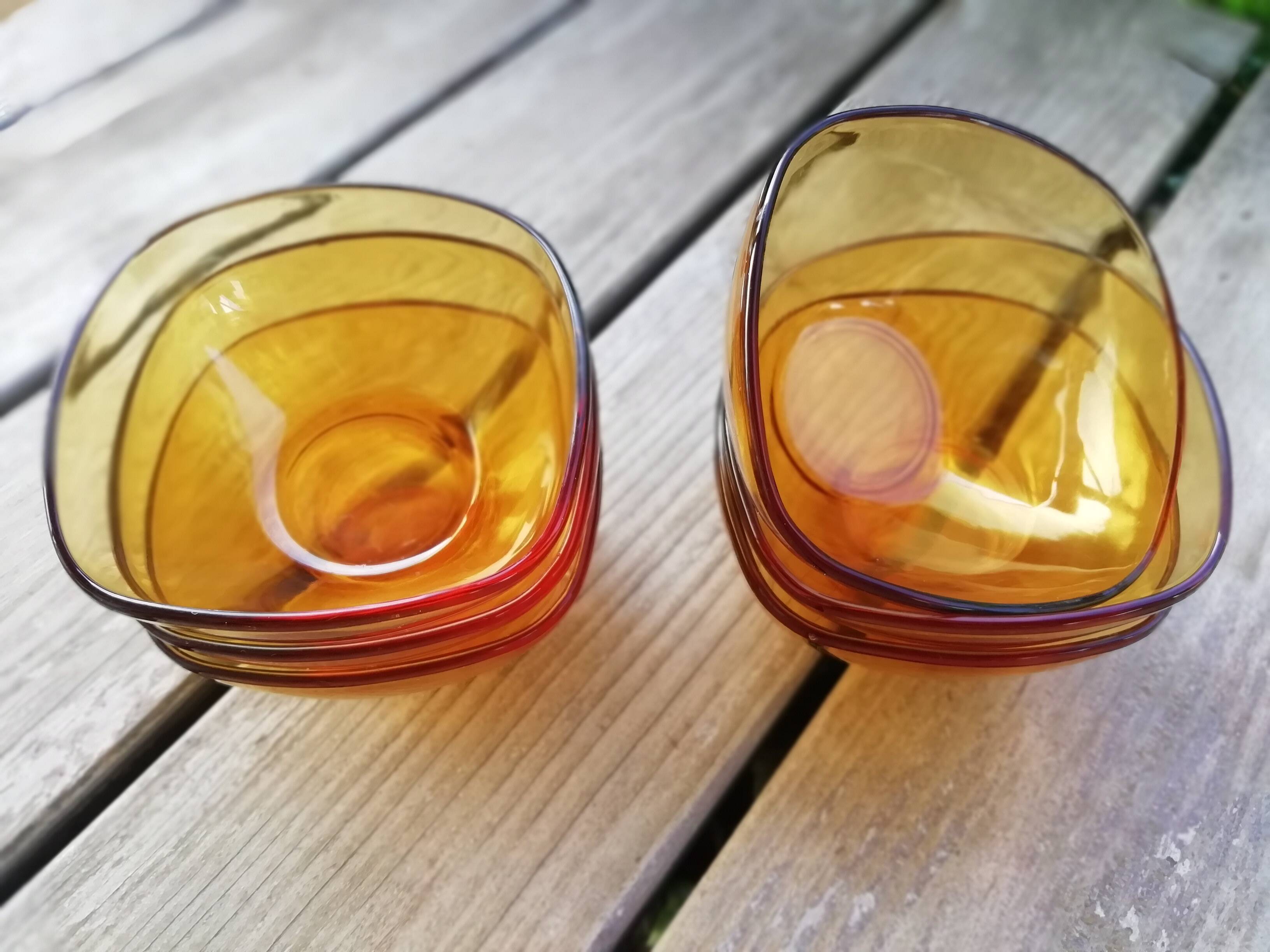 Coupelles en verre ambré