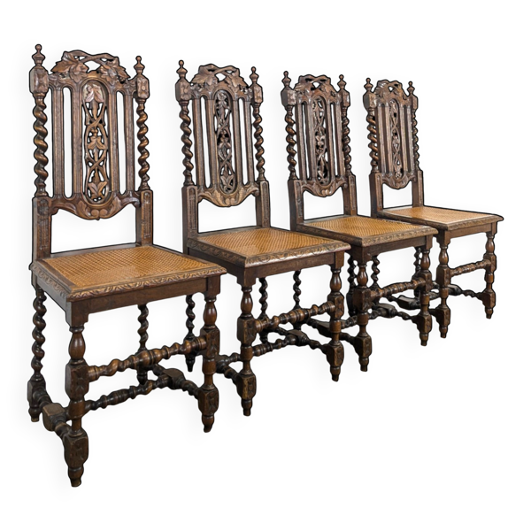 Série de 4 chaises Louis XIII
