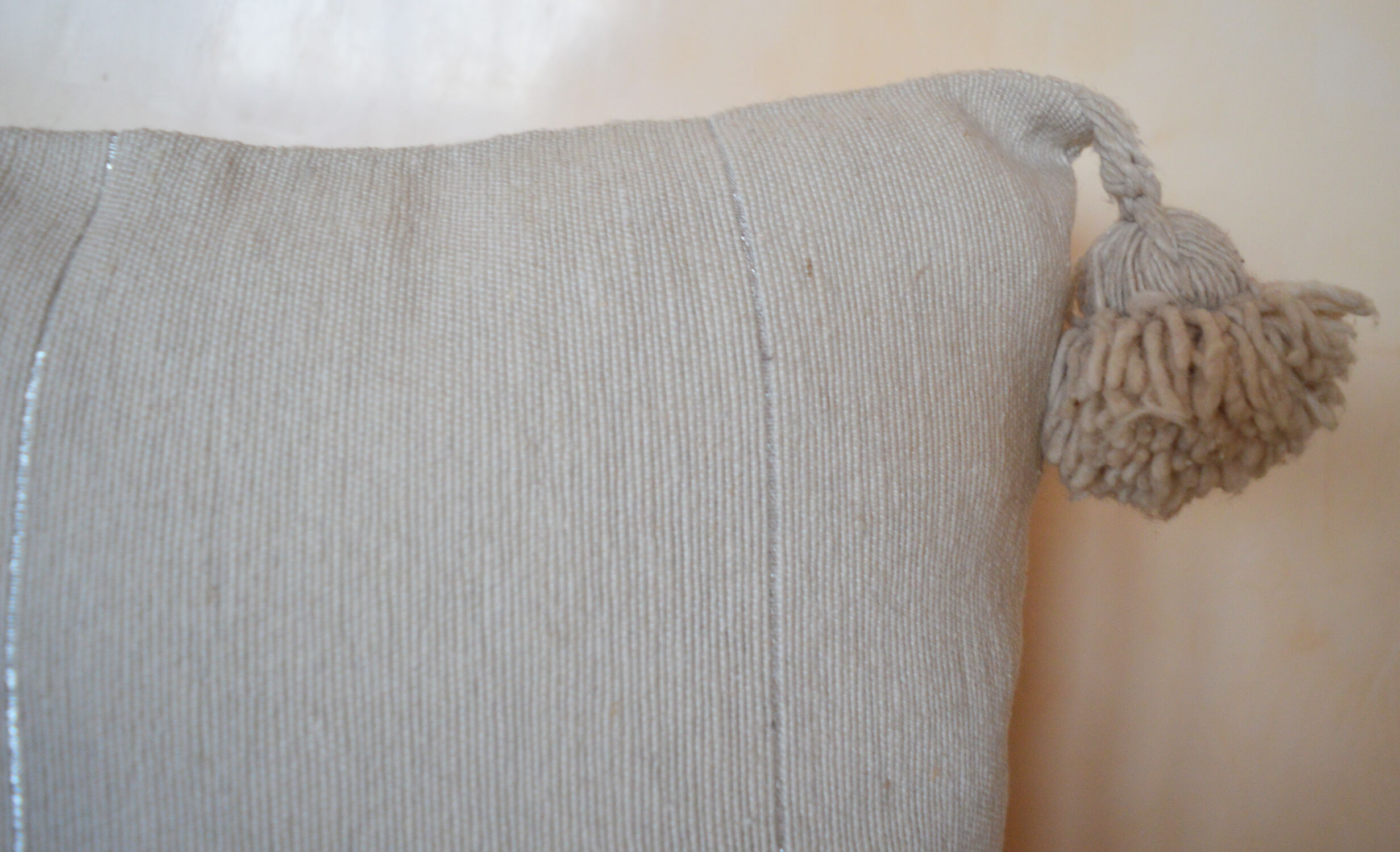 Pillow pompon moroccan white cream 48x48cm