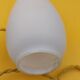 Lampe tripode laiton et opaline année 60