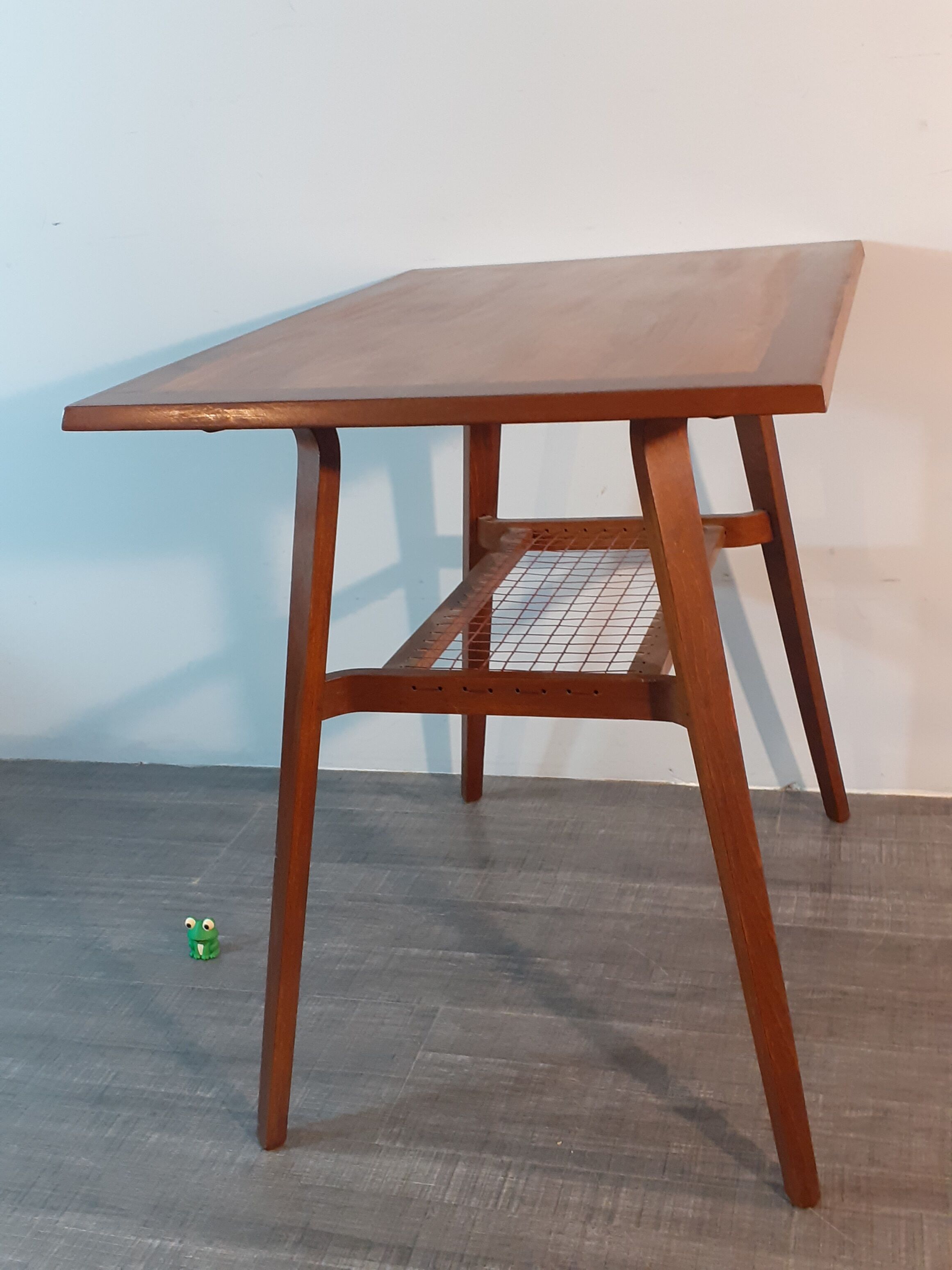 Table d'appoint Drevopodnik Holesov vintage Tchécoslovaque 1960s