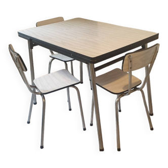 Table en formidable blanche