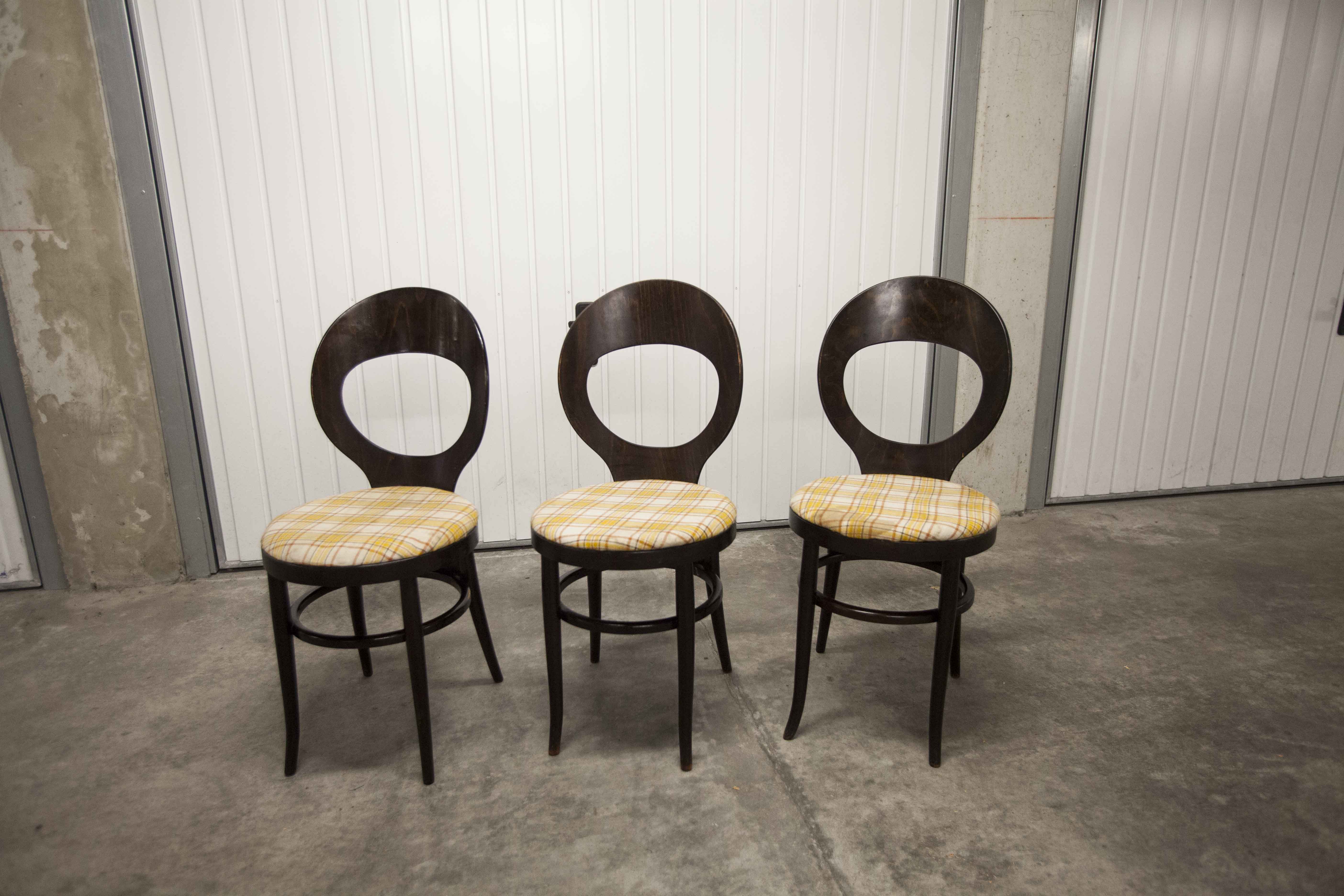 Lot de 3 chaises Baumann mouettes 1970 tissu à changer
