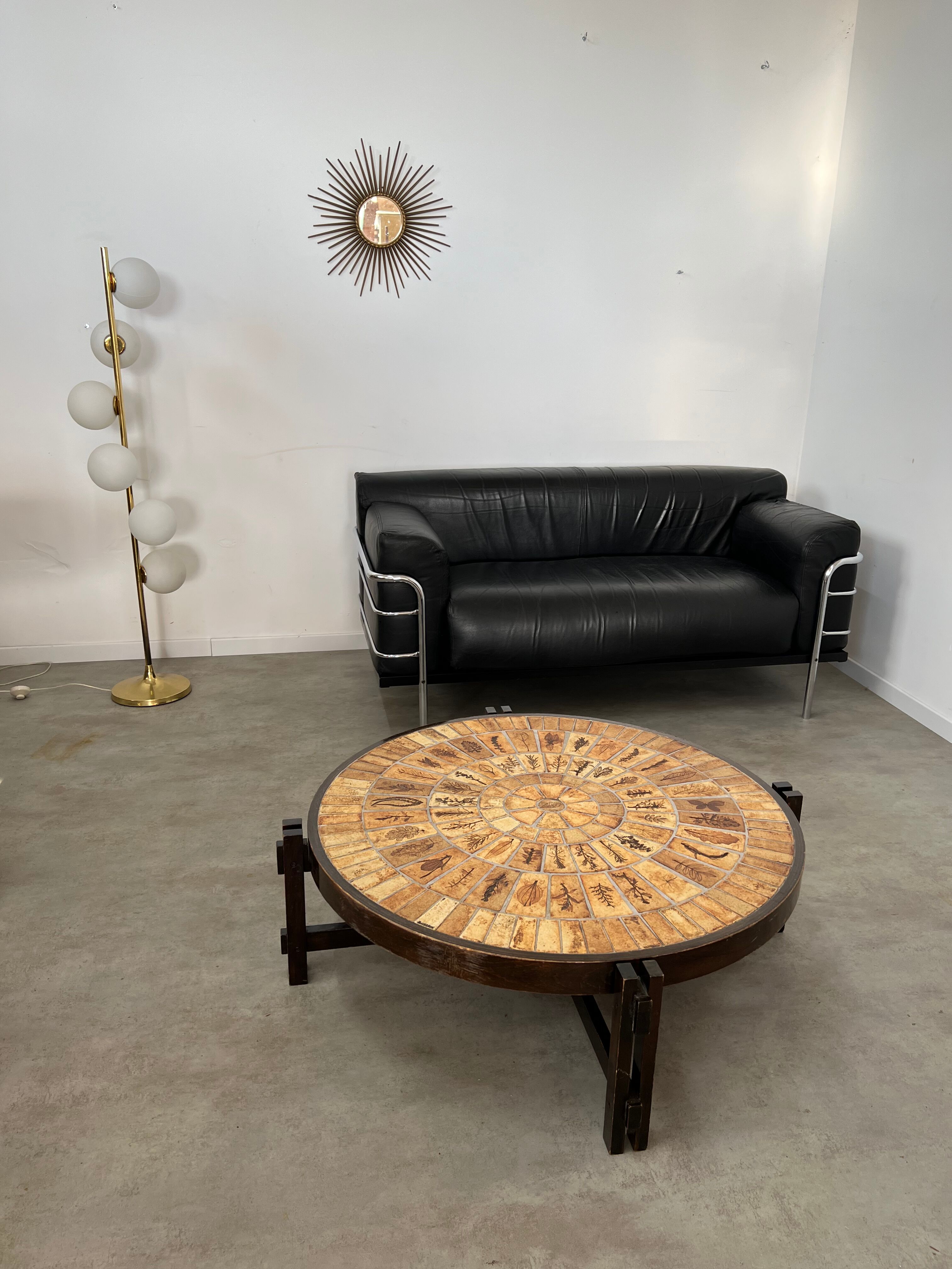 Old vintage leather and tubular metal sofa, design 70s