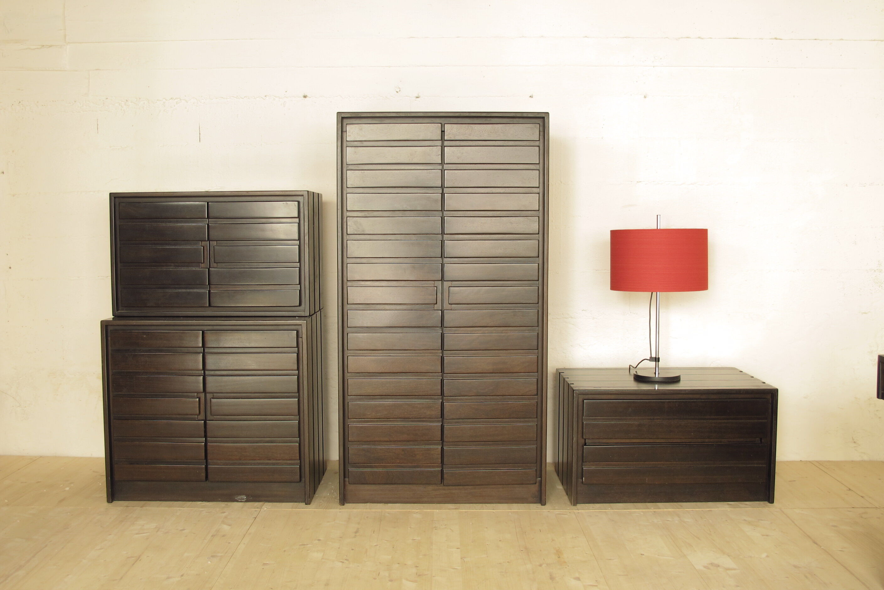 Buffet deux portes iroko teinté noir