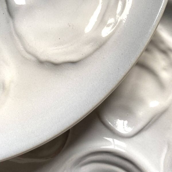 12 assiettes à huitres Saint Amand bleu ciel et blanc