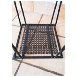 Sellette carrée en métal perforé noir attribuée à Mathieu Matégot