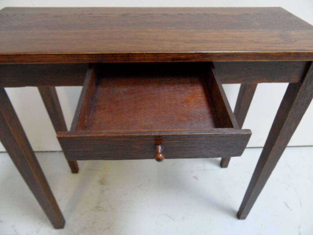 Antique oak sidetable
