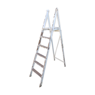 Old stepladder
