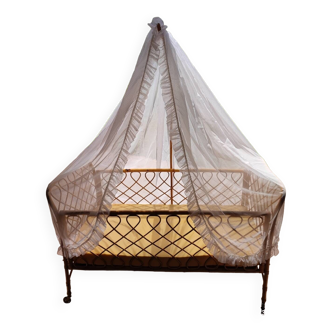 Wicker children's bed