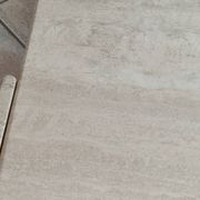 Table basse en travertin