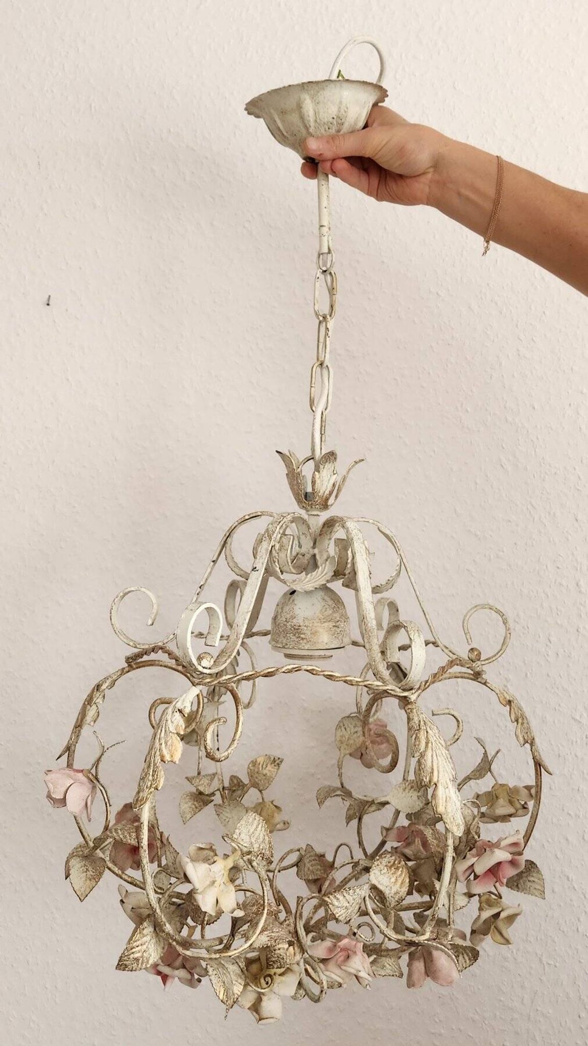 Hand-forged vintage pendant lamp with porcelain roses, Denz Neheim Hüsten