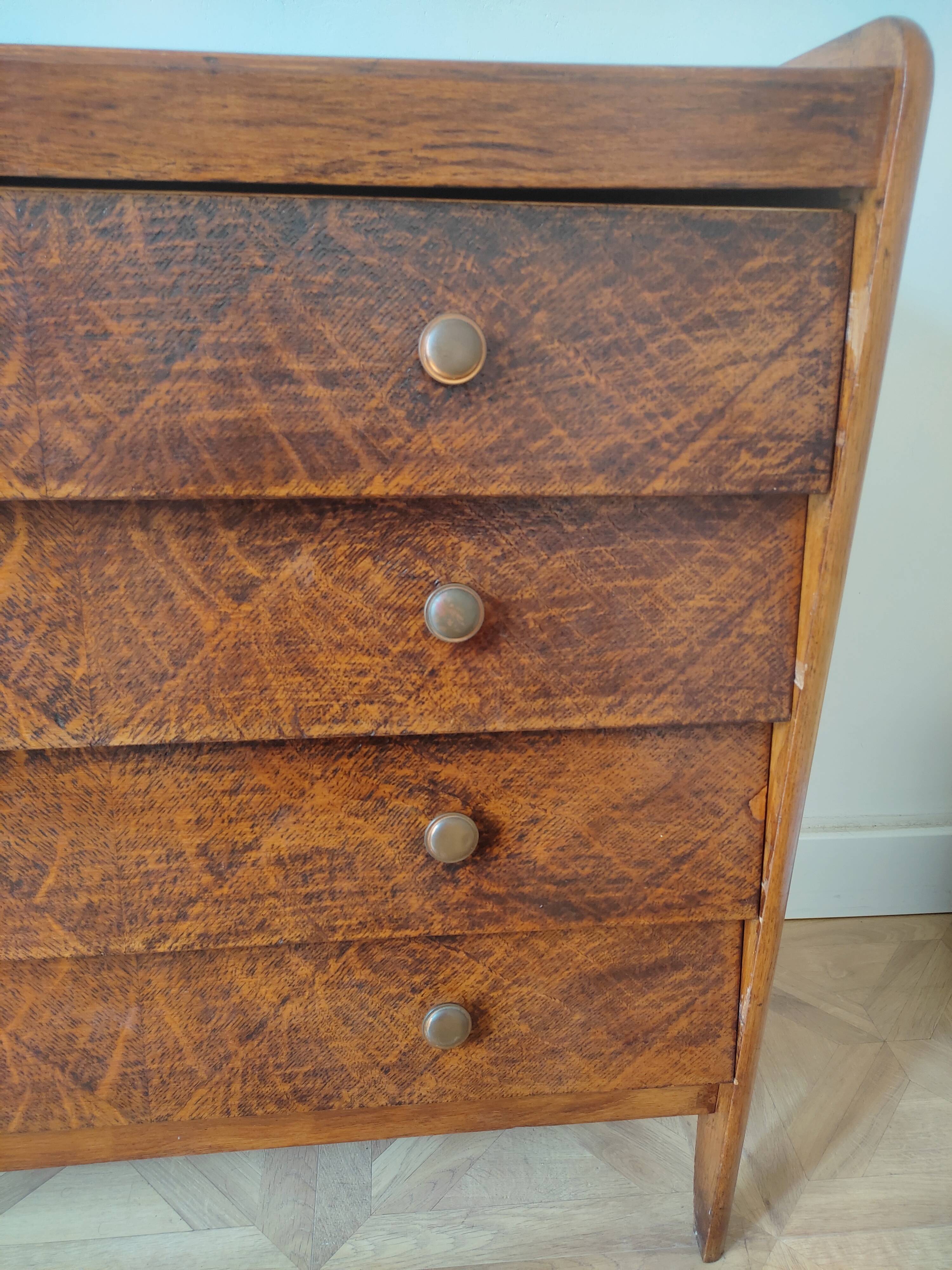 Vintage chest of drawers