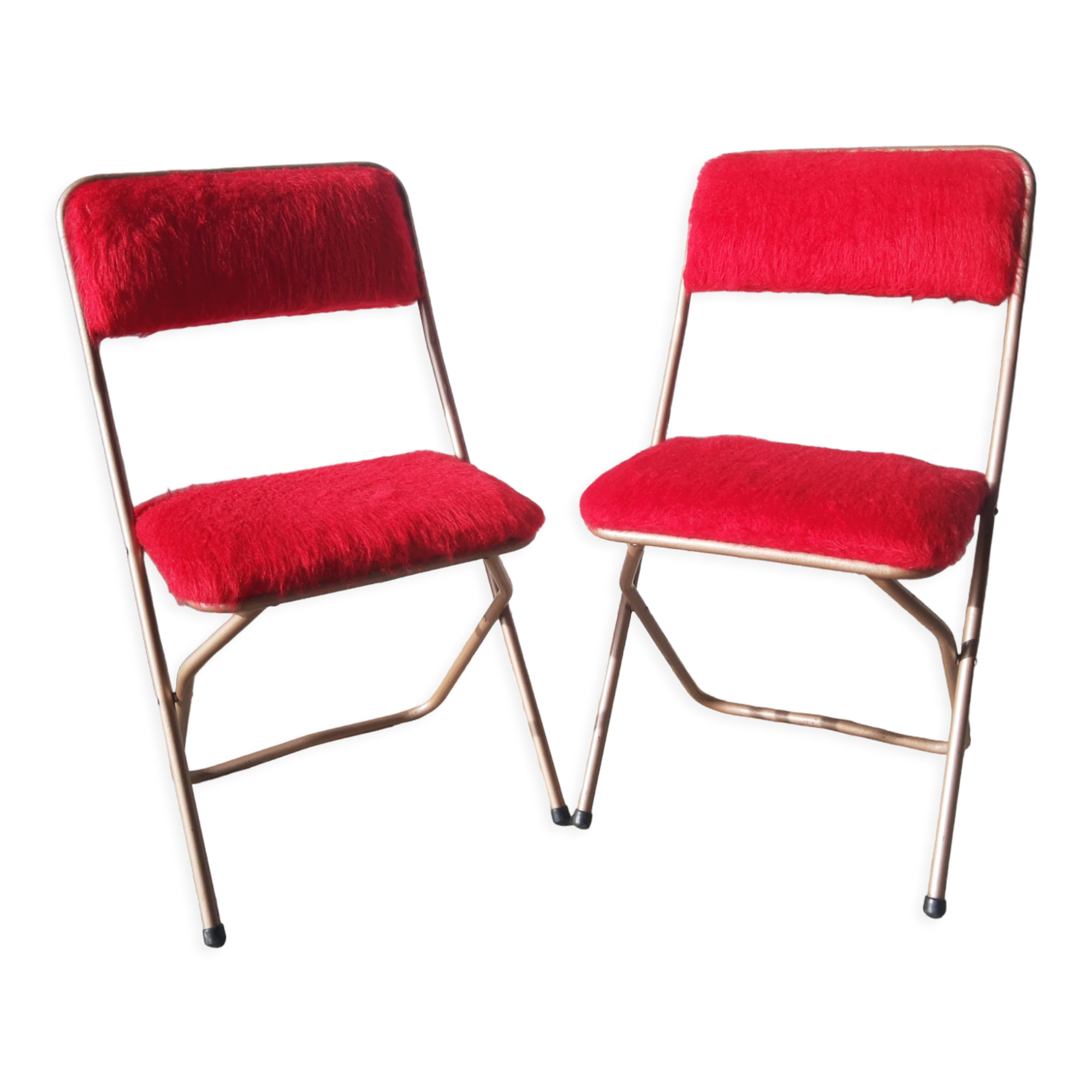Pair of folding chairs in vintage red moumoute