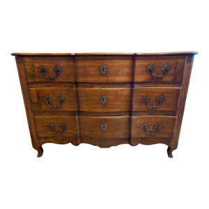 Commode arbalète en noyer XVIII
