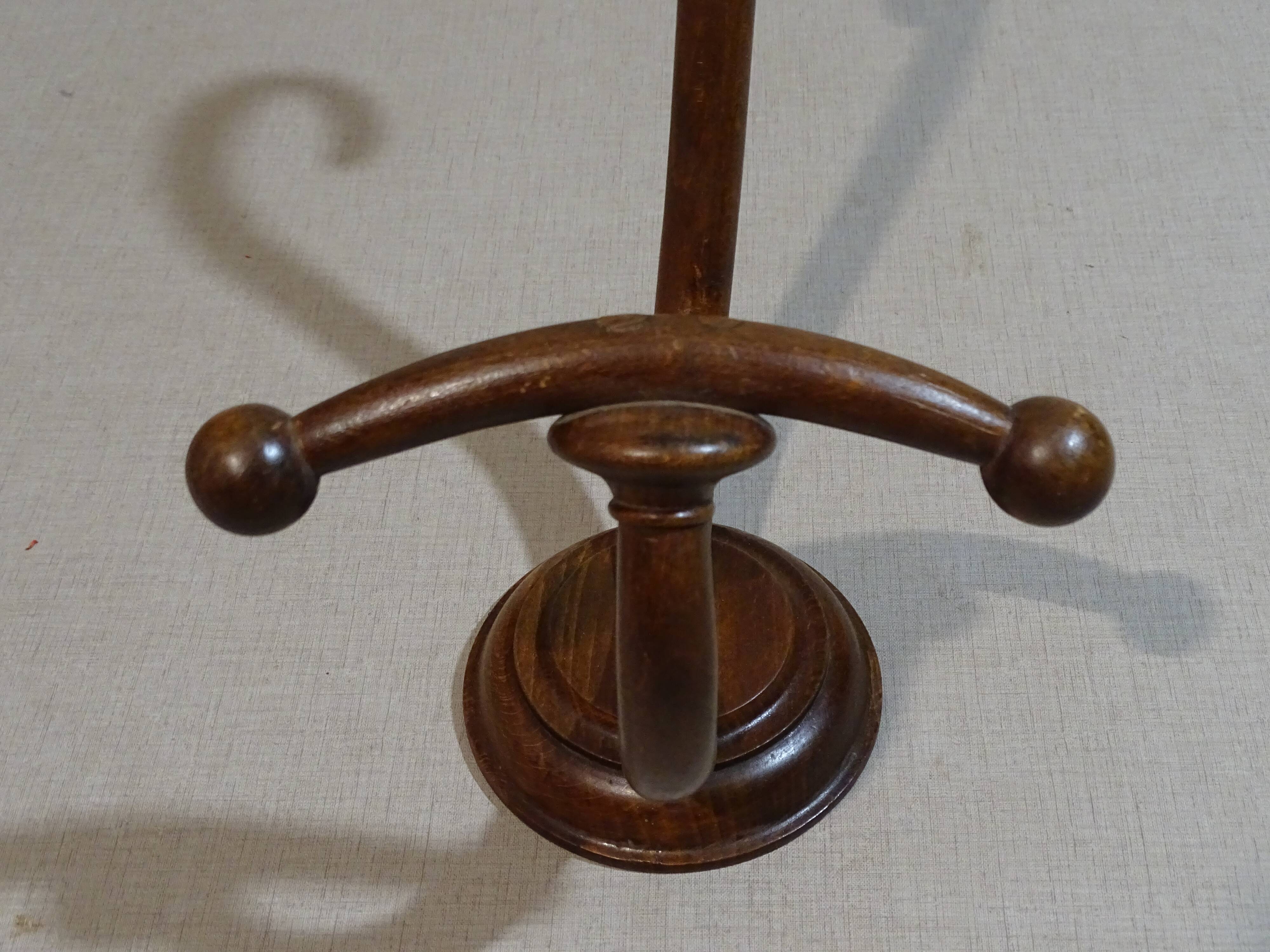 Thonet Single Wall Hook N°1, Ca1900 hat holder