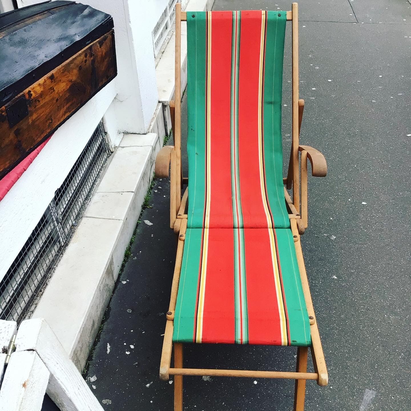 Ancient Chilean in curved wood