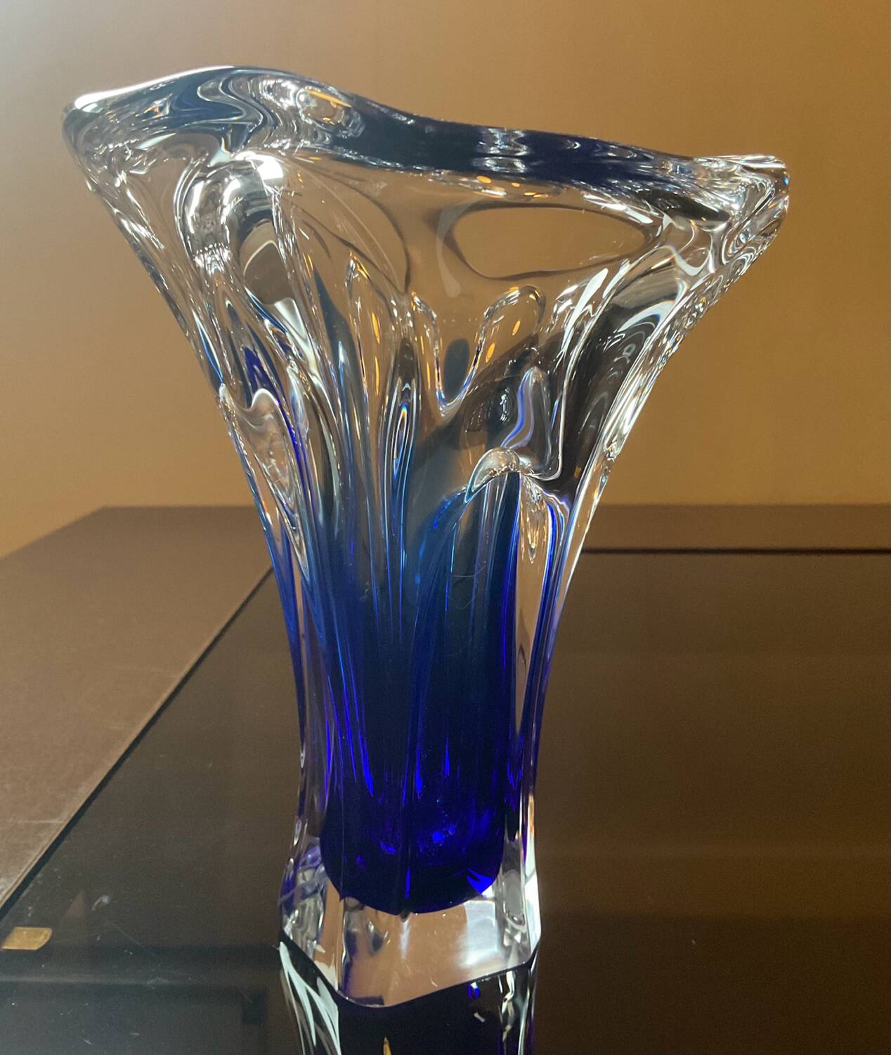 Two-tone glass paste vase from the 70s