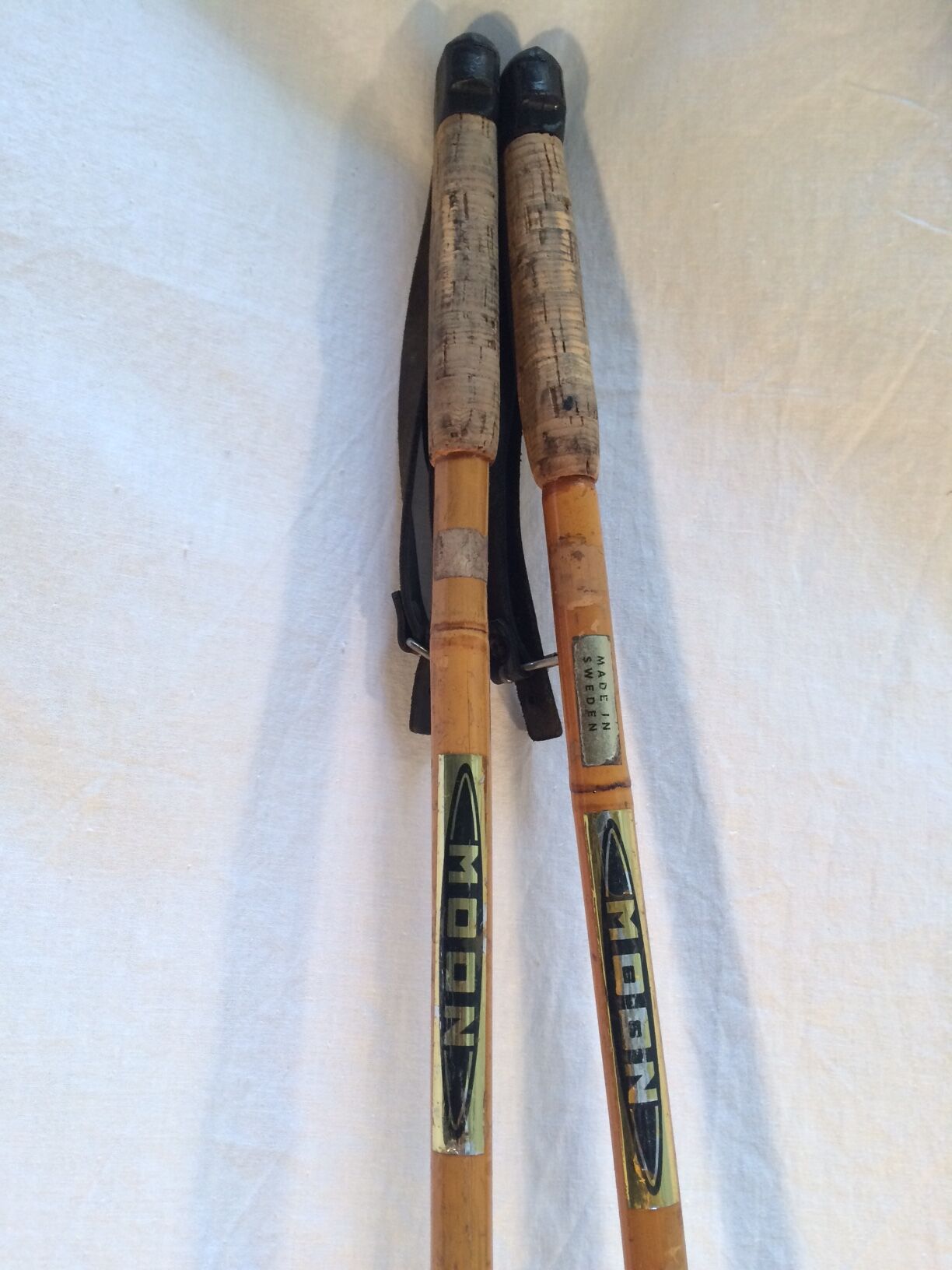 Ancient wooden and cork ski ings