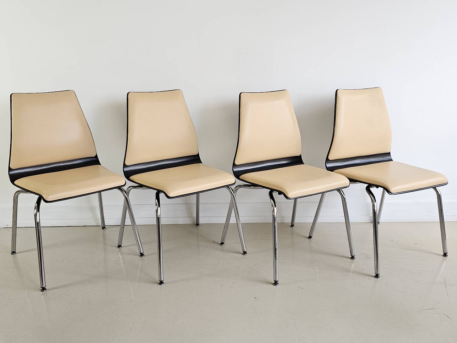 4 chaises de salle à manger Pagholz de Sedus Stoll