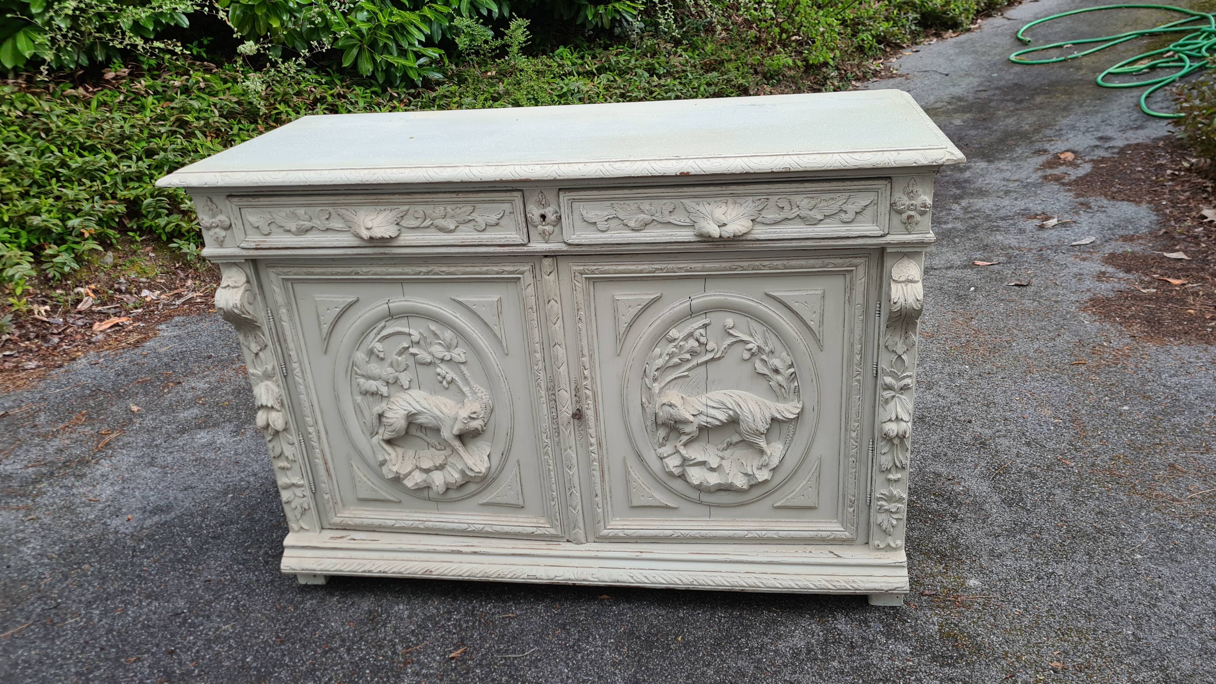 Old hunting buffet with original beige patina / hunting furniture