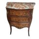 Commode de style Louis XV en marqueterie