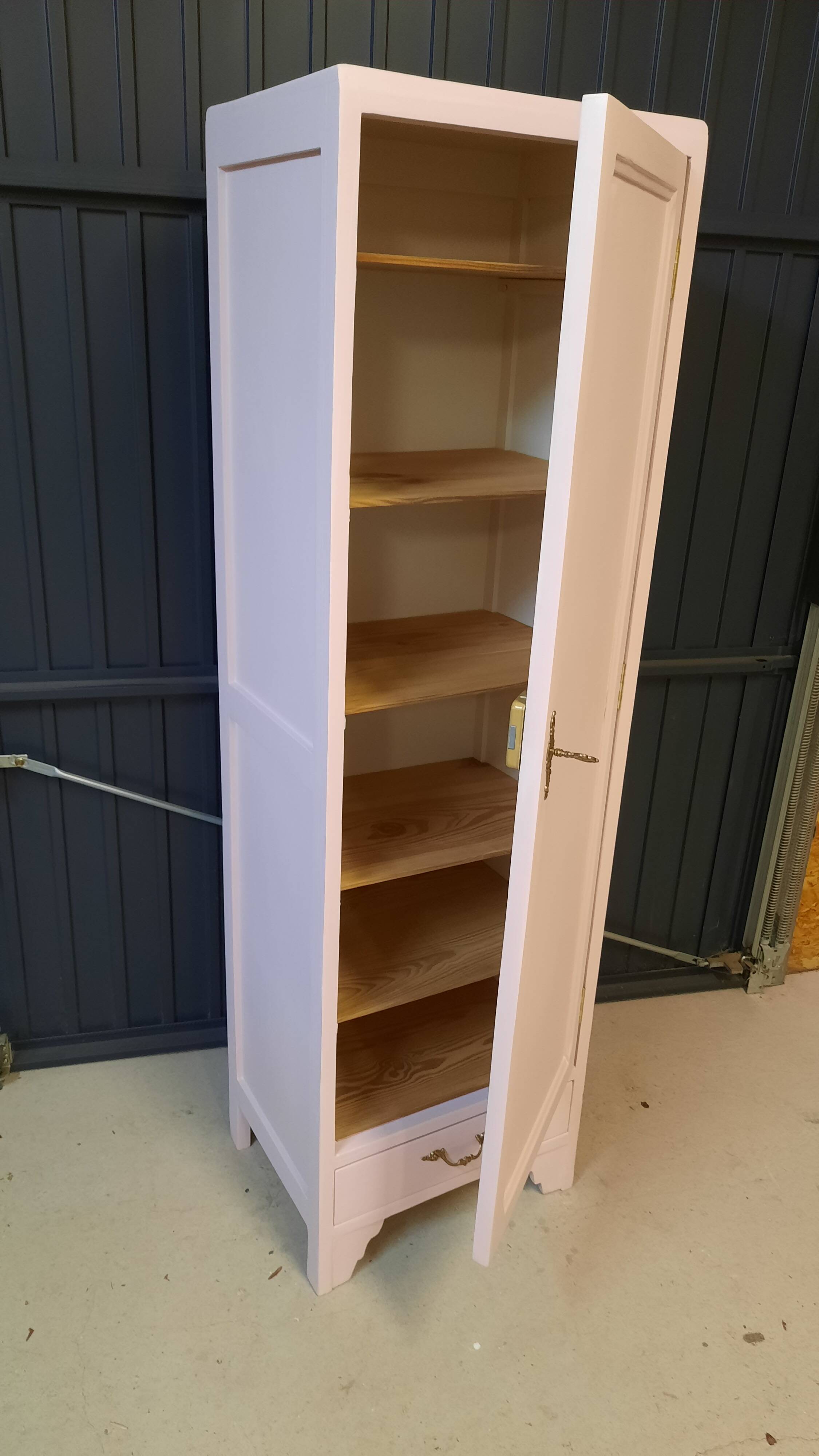 Powder pink Parisian bonnet wardrobe