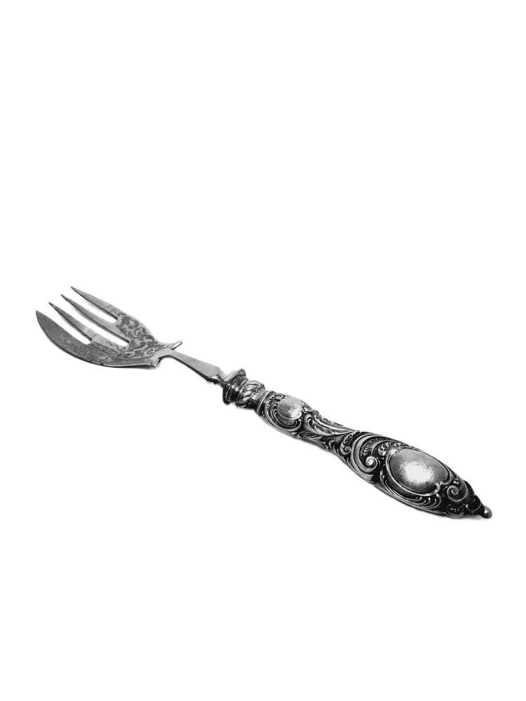 Classicist silver roast fork, France, 1880s
